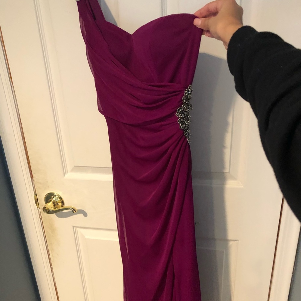 Prom dress - Picture 2 of 6
